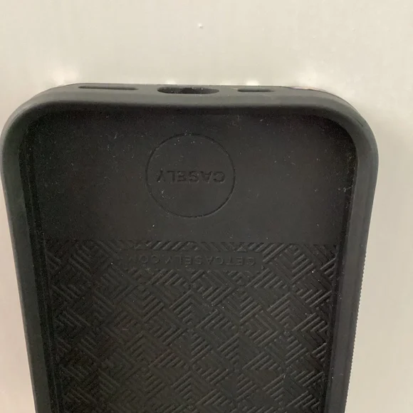 Casely Case - Picture 3 of 3